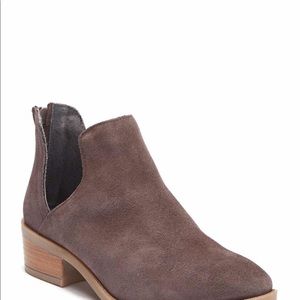 Steve Madden booties